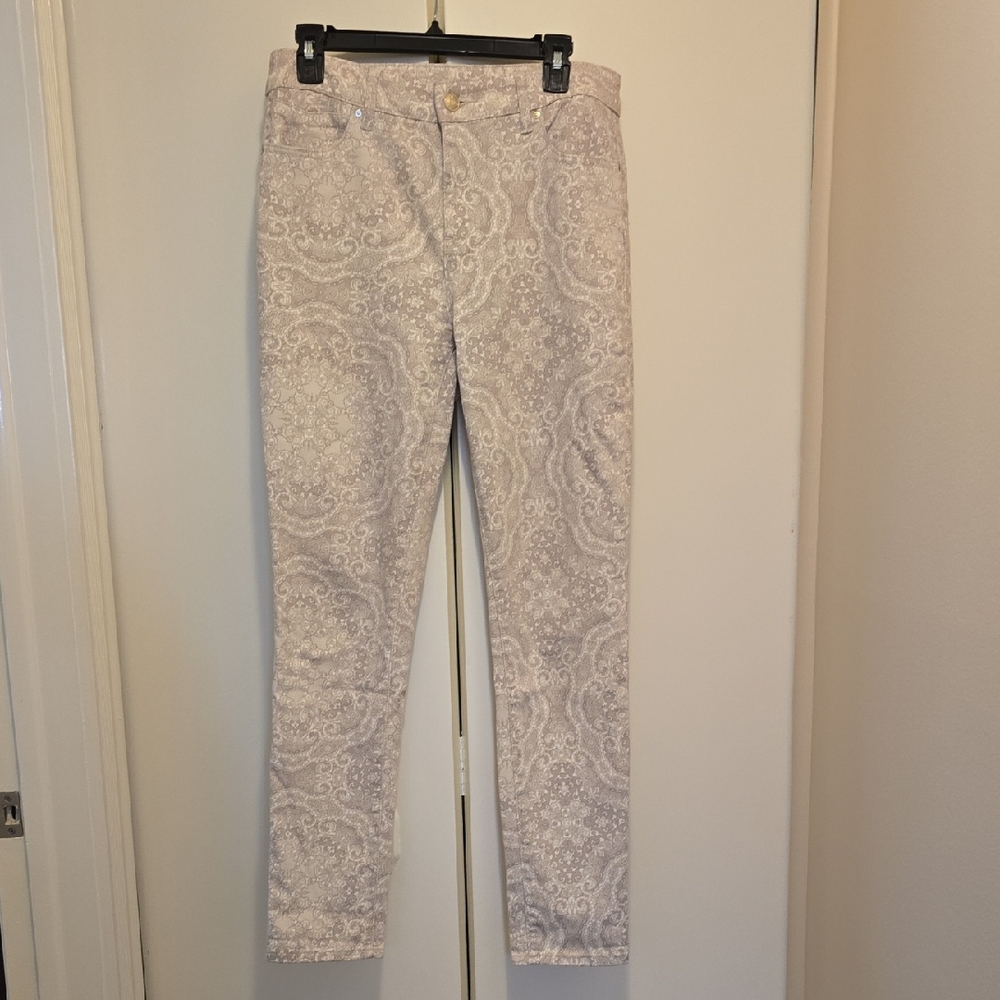 Chico's Platinum Beige & White Paisley Jeggings